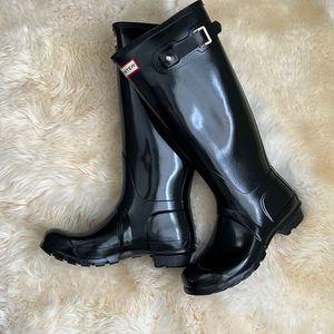 Hunter Black Gloss Rainboots